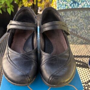 Earth Jasper Black Leather Mary Jane Flats with Strap